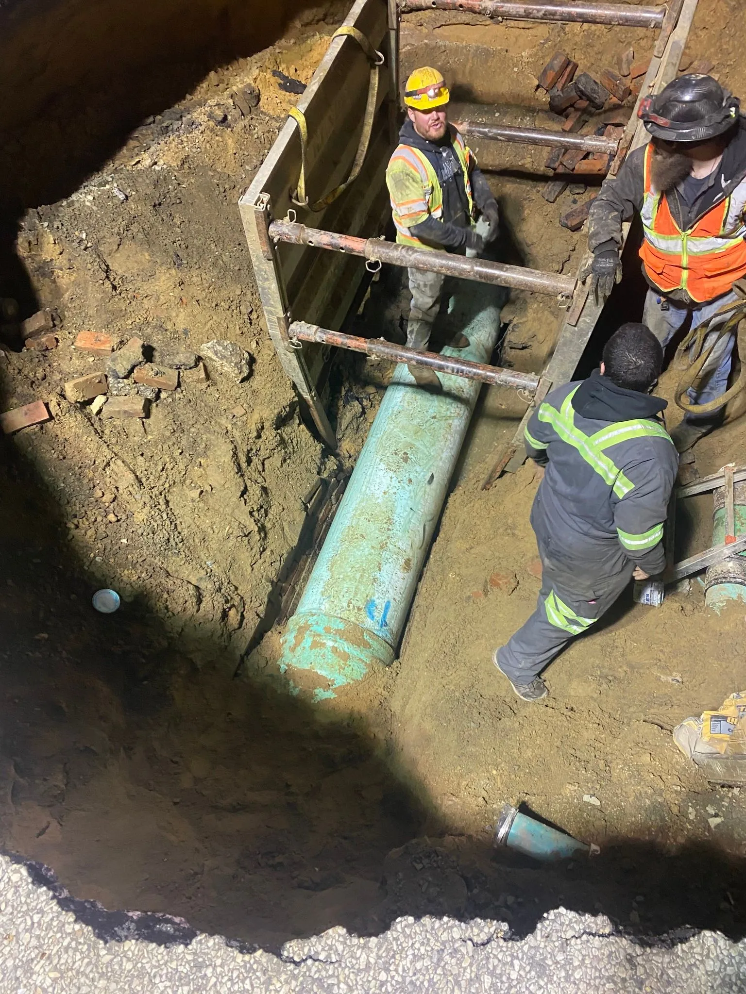 plumbing+emergency-2880w